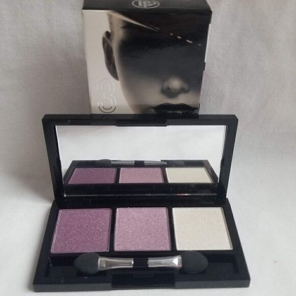 Bella Pierre Cosmetics - Purple Bliss Eyeshadow Palette - Picture 1 of 10